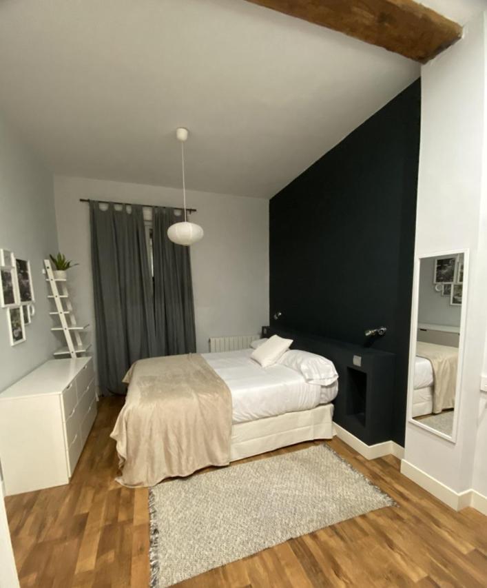 Bailen Vivienda Turistica Reformada Appartement Bilbao Buitenkant foto